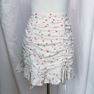 WILD FABLE cream rose scrunched mini skirt